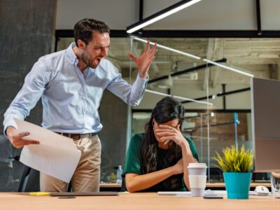 Sprüche für hinterhältige Kollegen