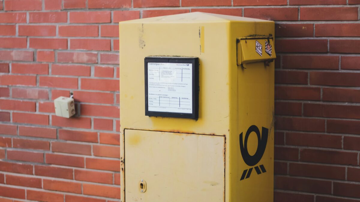 Bücher- und Warensendung: Porto & Maße der Deutschen PostBücher- und Warensendung: Porto & Maße der Deutschen Post