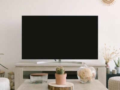 TV Bildschirm reinigen: Tipps für ein streifenfreies Ergebnis