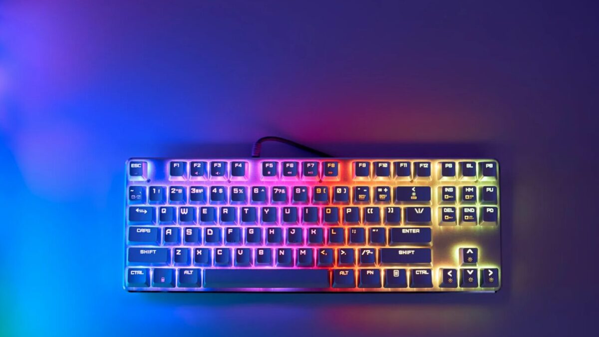Die Razer Huntsman V3 Pro – Die Gaming-Tastatur, die deine Reaktionszeit revolutioniert!