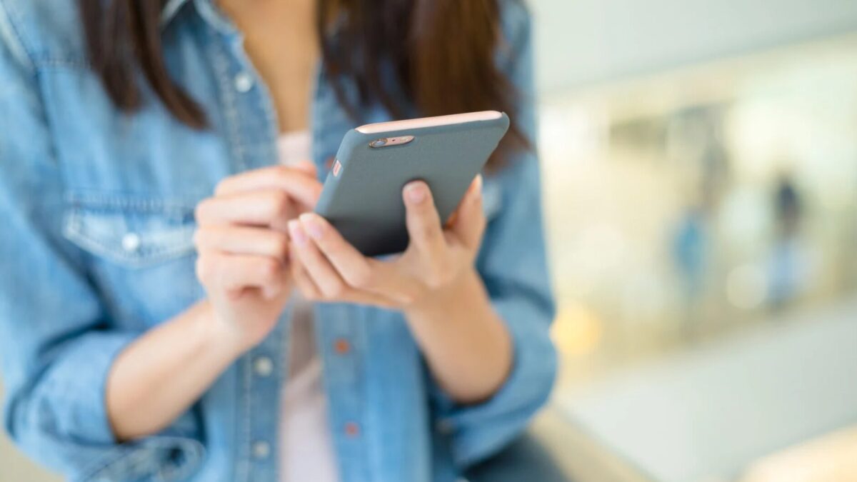 Wie finde ich heraus wie alt mein Handy ist