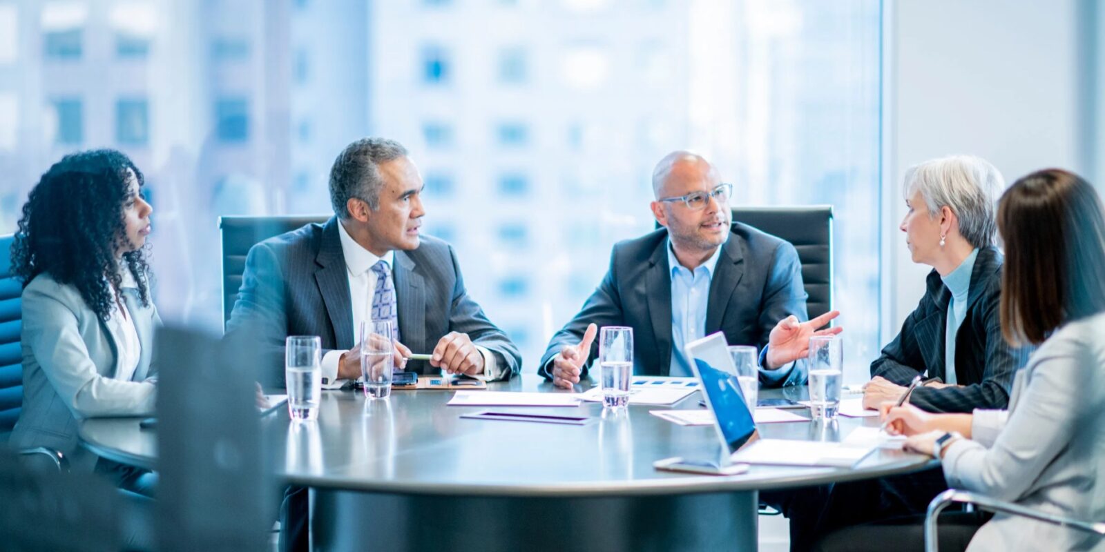 Führungspräsenz entsteht nicht durch Autorität – sondern durch Stabilität im Gespräch