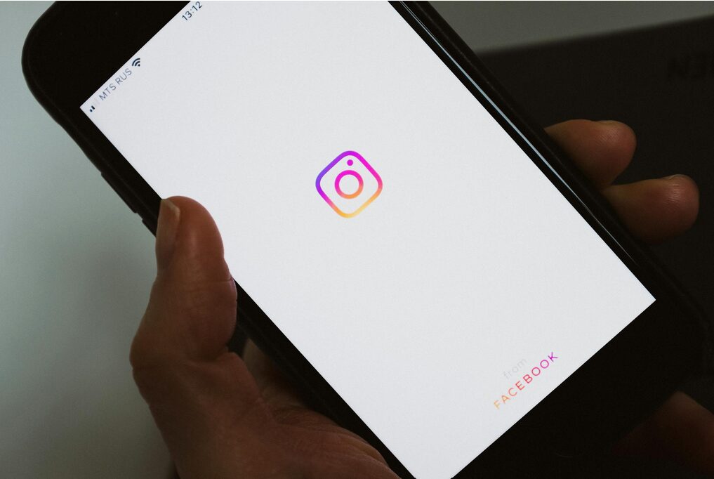 instagram beitrag in story teilen